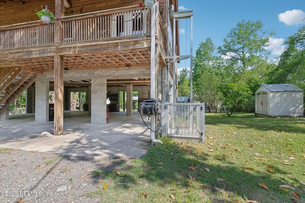 Backyard, Exterior