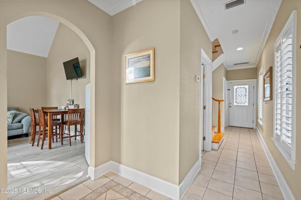 Dining room, Interior, Recessed Lighting