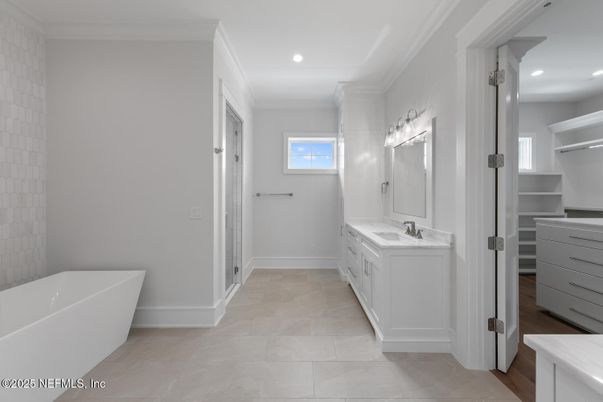 Bathroom, Dual Sink Vanities, Free Standing Baths, Interior, Recessed Lighting