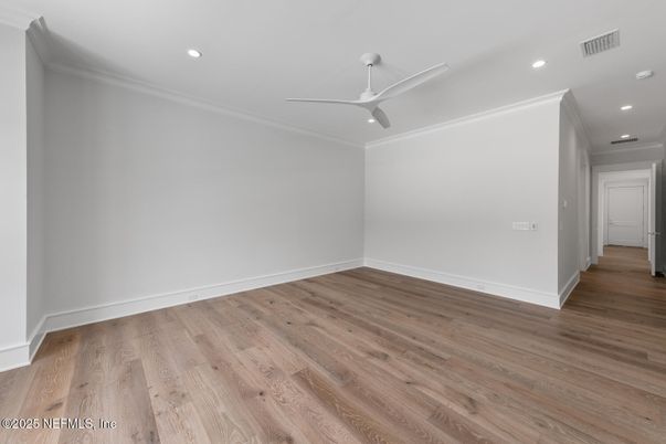 Empty room, Interior, Recessed Lighting, Wood Texture Flooring