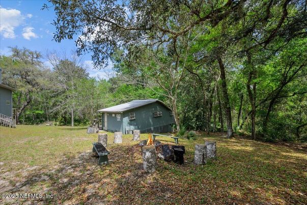 Backyard, Exterior