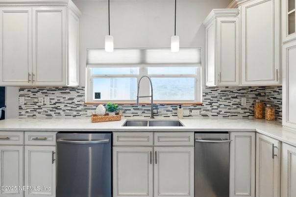 Interior, Kitchen, Pendant Lights, Stainless Steel Appliances