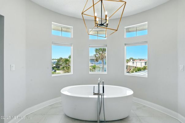 Bathroom, Free Standing Baths, Interior, Marble, Pendant Lights