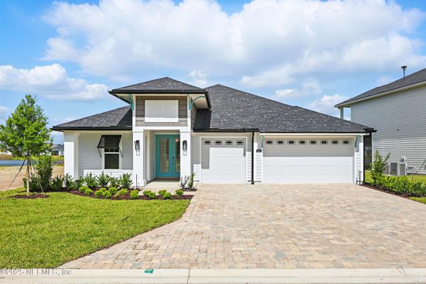 Attached, Exterior, Facade, Ranch