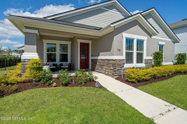 Exterior, Facade, American Craftsman