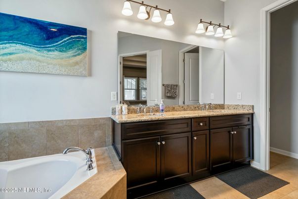 Bathroom, Dual Sink Vanities, Interior