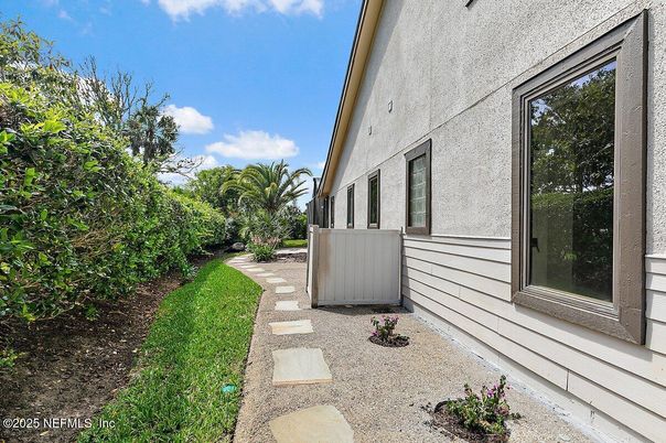 Backyard, Exterior