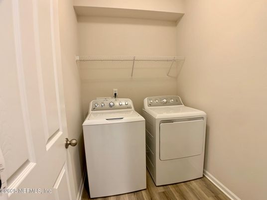 Interior, Utility Closets, Washer, Wood Texture Flooring