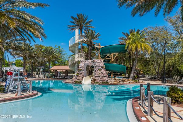 Exterior, Playground, Pool