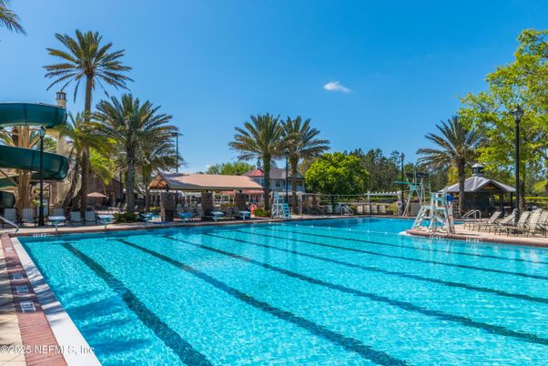 Exterior, Playground, Pool