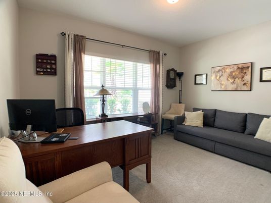 Home Office, Interior