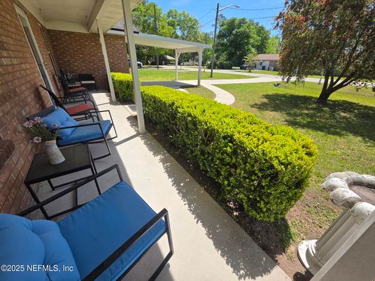 Backyard, Exterior