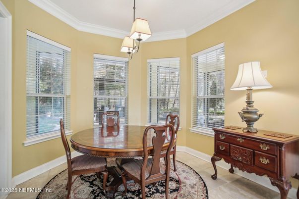 Dining room, Interior