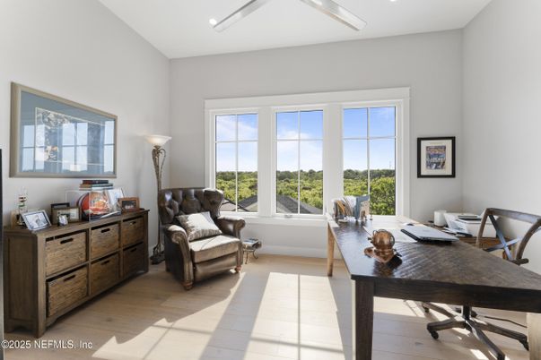 Home Office, Interior, Recessed Lighting, Wood Texture Flooring
