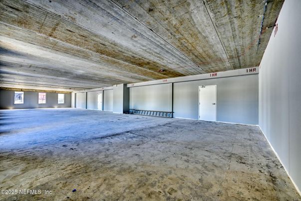 Empty room, Interior, Wooden Ceilings