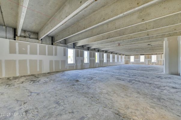 Empty room, Interior, Wooden Beams