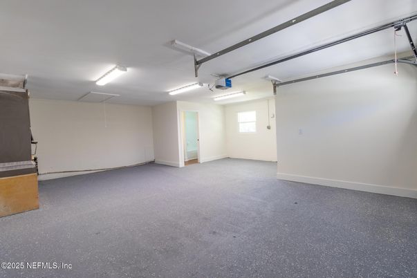 Empty room, Garage, Interior