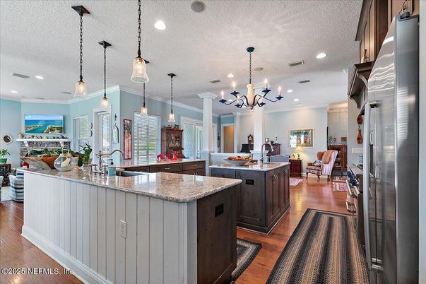 Chandelier, Interior, Kitchen, Living room, Pendant Lights, Recessed Lighting, Wood Texture Flooring