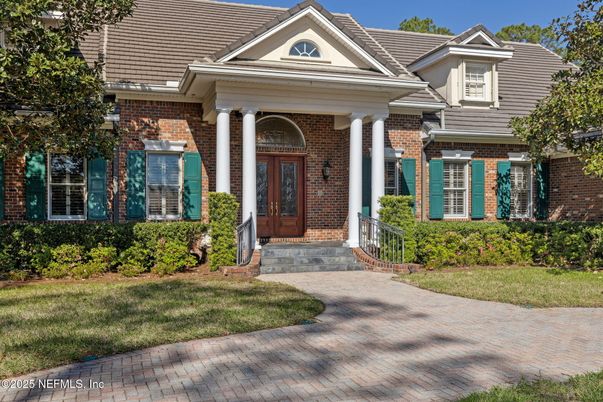 Exterior, Facade, Brick Facade, Queen Anne Victorian