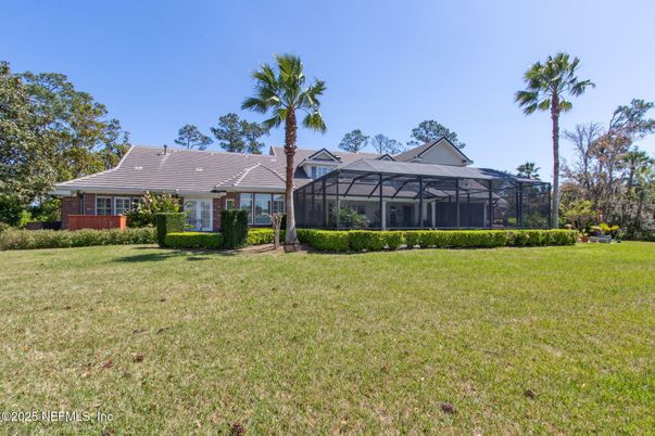 Backyard, Exterior, Facade, Brick Facade, Ranch