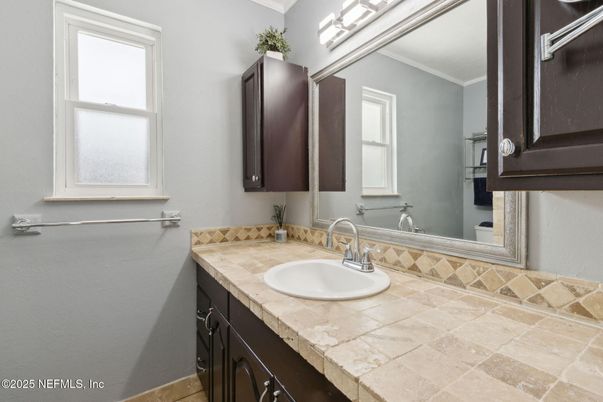 Bathroom, Interior, Tile Countertops
