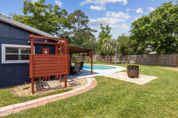 Backyard, Exterior, Pool