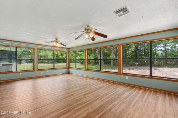 Empty room, Interior, Sun Room, Wood Texture Flooring