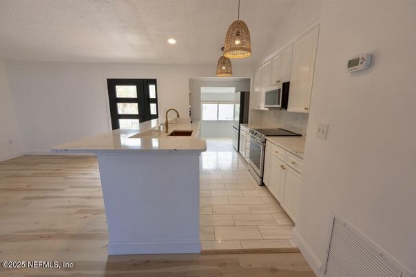 Interior, Kitchen, Pendant Lights, Recessed Lighting, Wood Texture Flooring