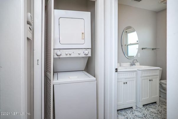 Bathroom, Interior, Utility Closets, Washer