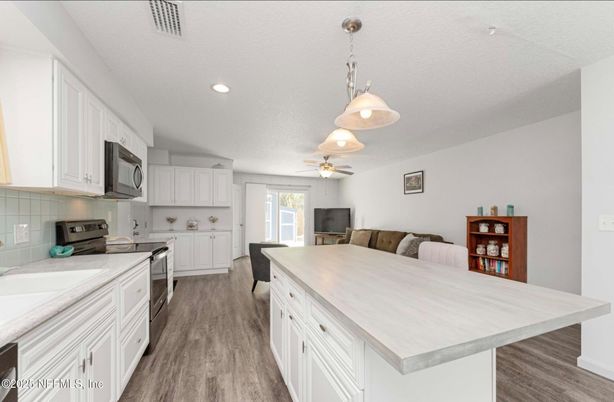 Interior, Kitchen, Pendant Lights, Recessed Lighting, Wood Texture Flooring