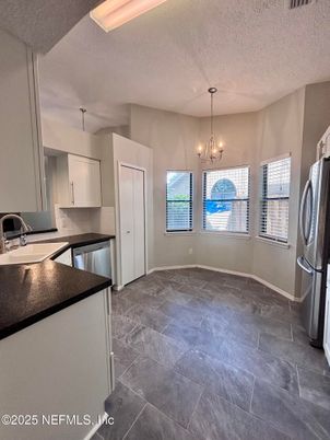 Chandelier, Interior, Kitchen