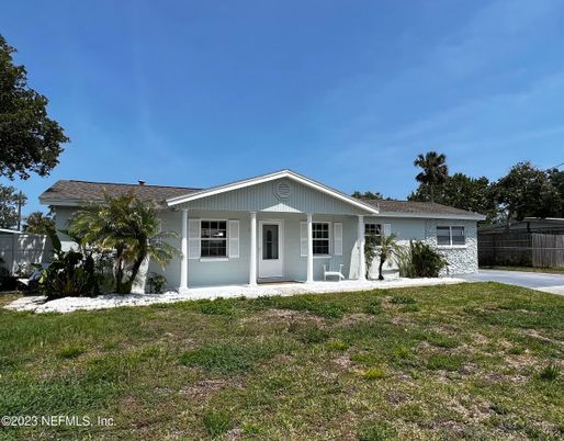 Attached, Backyard, Exterior, Facade, Ranch