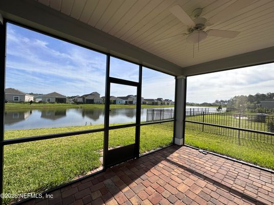 Interior, Sun Room, Water