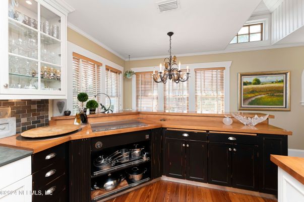 Chandelier, Interior, Wood Texture Flooring