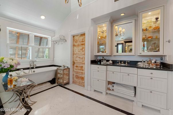 Bathroom, Dual Sink Vanities, Free Standing Baths, Interior, Recessed Lighting