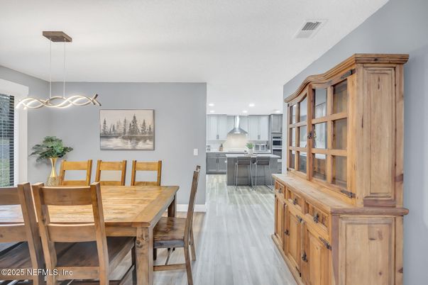 Dining room, Interior, Kitchen, Pendant Lights, Recessed Lighting, Wood Texture Flooring