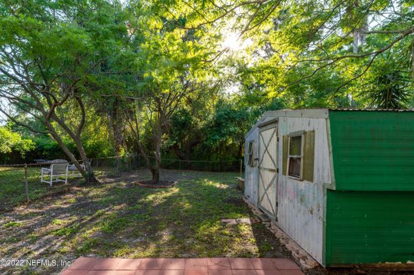 Backyard, Exterior