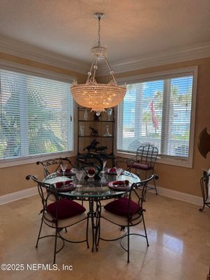 Chandelier, Dining room, Interior