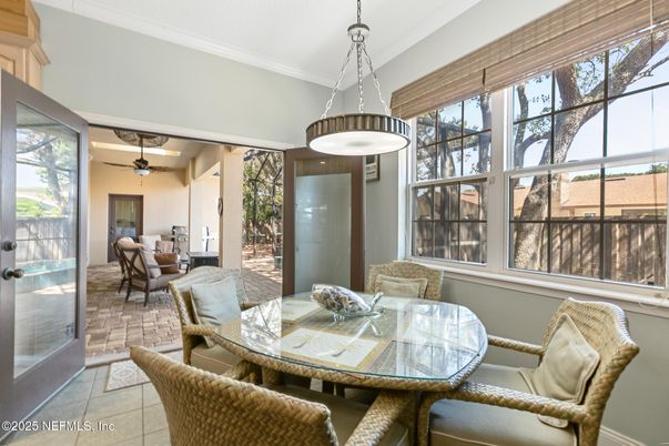 Dining room, Interior, Pendant Lights