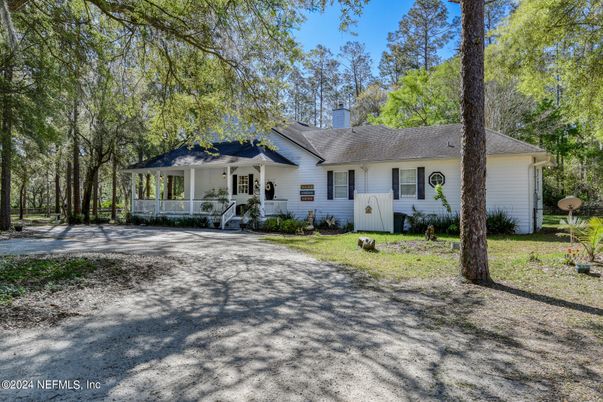 Backyard, Exterior, Facade, Ranch