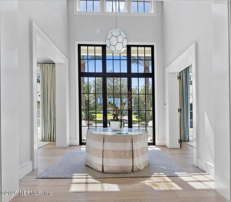 Interior, Pendant Lights, Wood Texture Flooring