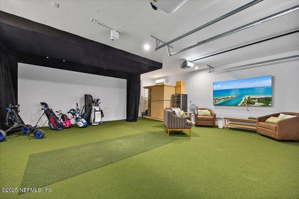 Fitness Equipment, Interior, Recessed Lighting