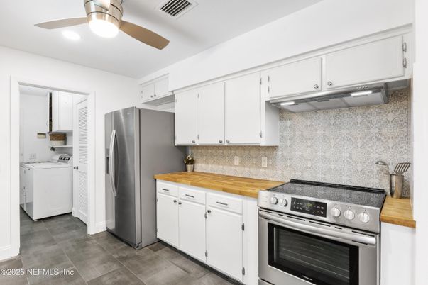 Interior, Kitchen, Washer