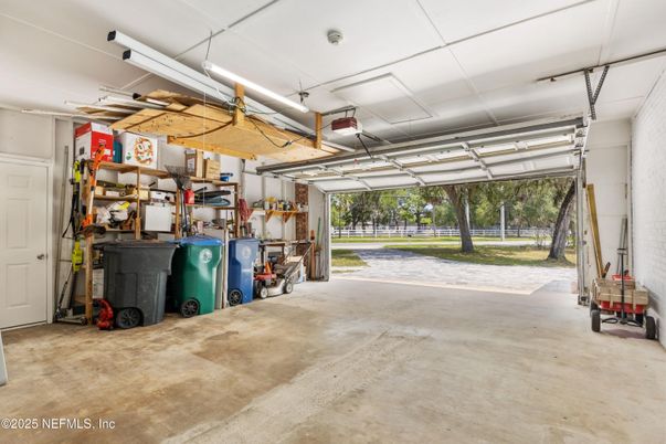 Garage, Interior, Washer