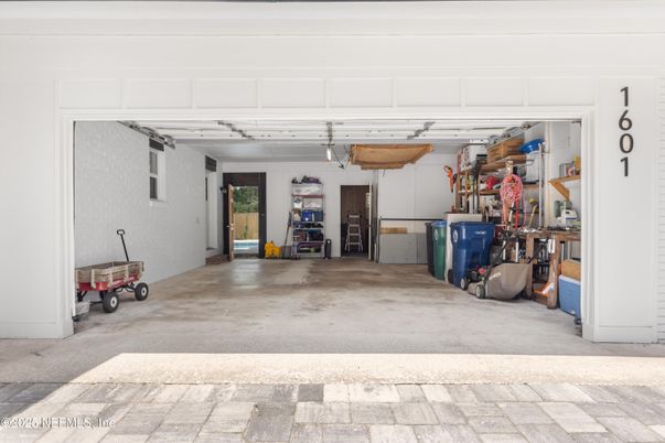 Garage, Interior