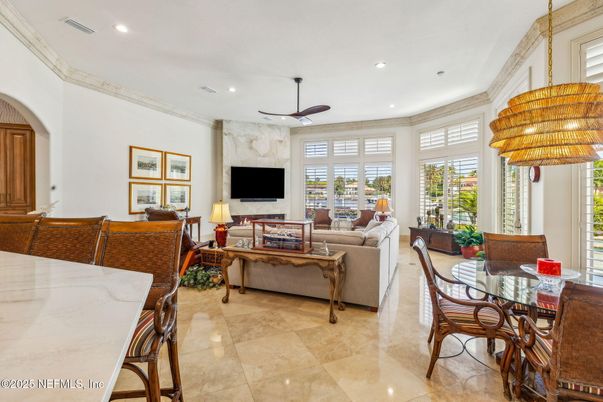 Dining room, Interior, Living room, Recessed Lighting