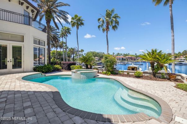 Exterior, Pool, Water