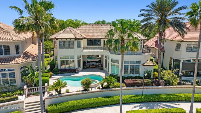 Exterior, Facade, Pool, Mediterranean