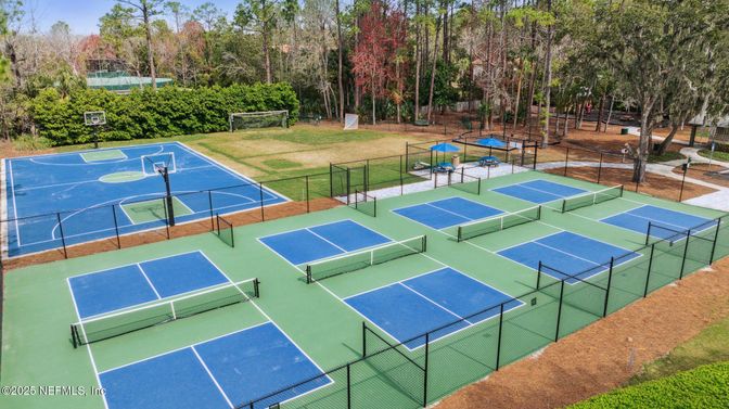 Exterior, Tennis Courts