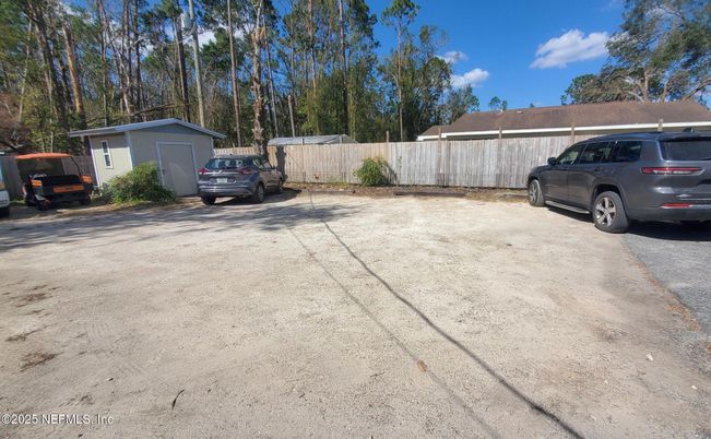Detached Garage, Exterior